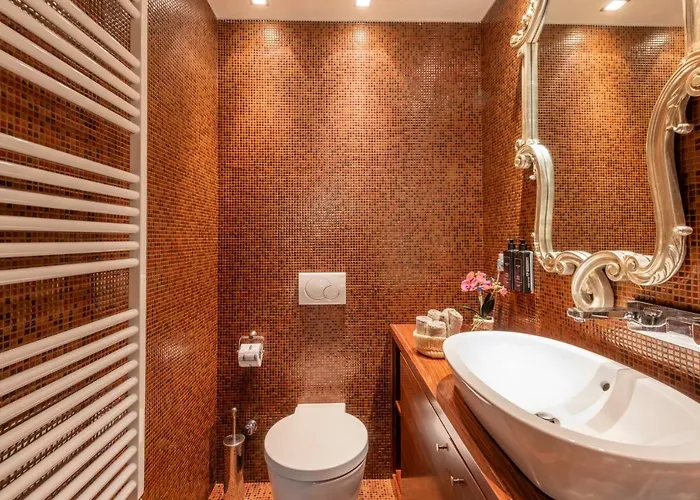 Royal - Castello Apartment Milan