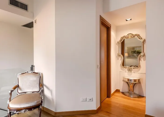Royal - Castello Apartment Milan